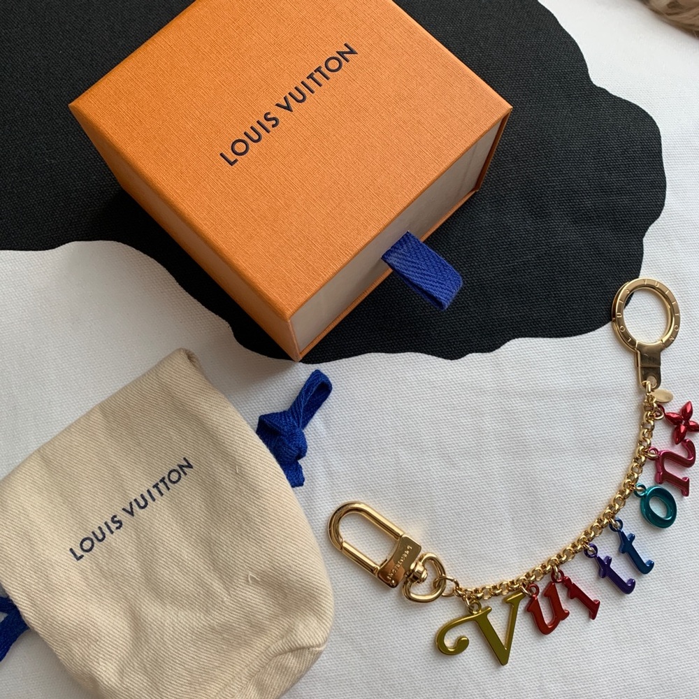 ✨ NWT AUTH ✨ NEW WAVE CHAIN BAG CHARM & KEY HOLDER